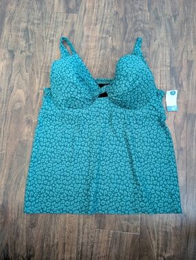 Cacique 42DD Green Tankini Leopard-Print Built-In Bra Swim Top